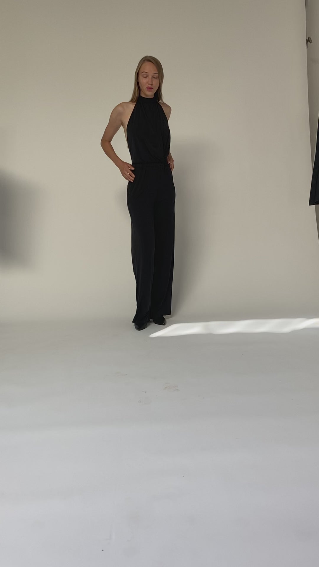 p*g様 FreshService BACK SATIN OVERALL Black Backless Halter Jumpsuit | Ripley Rader