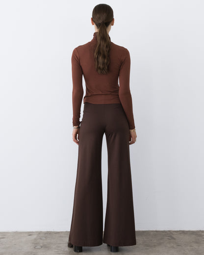 Cocoa Modal Fitted Long Sleeve Tee