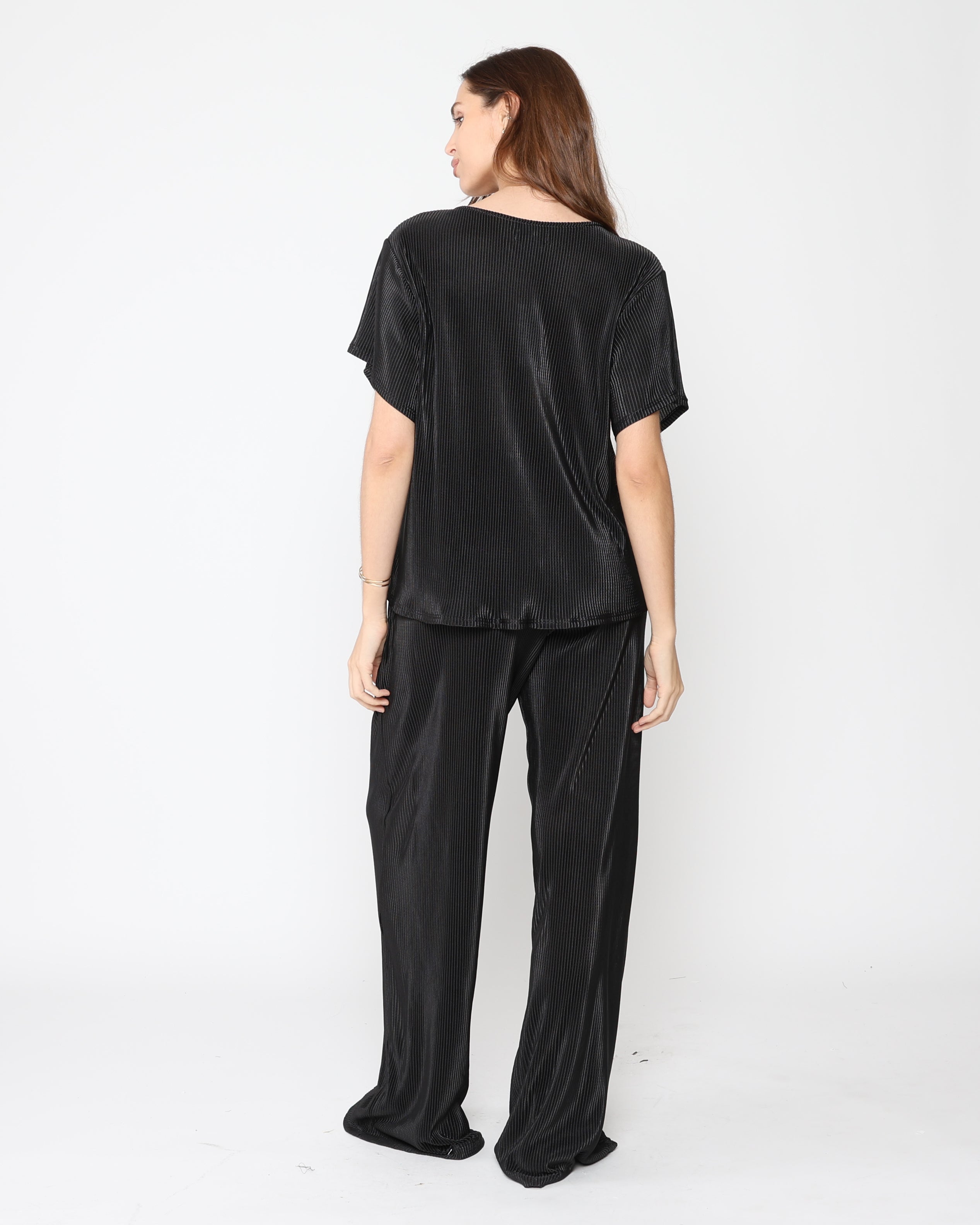 Black Micropleat Everyday V Neck