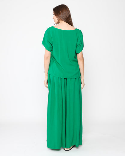 Kelly Green Linen Blend Everyday V Neck