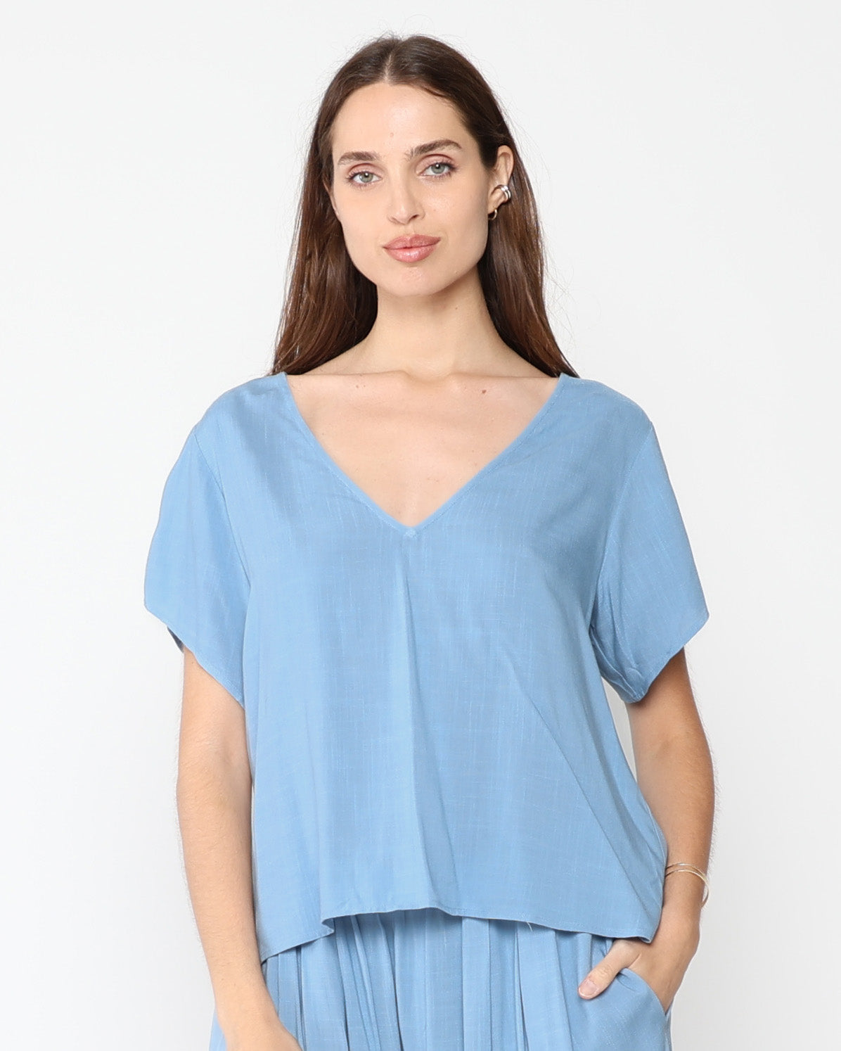 Chambray Linen Blend Everyday V Neck